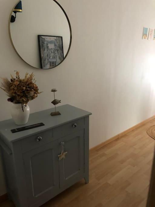 Appartement En Duplex Avec Parking Et Jardinet 博格斯 外观 照片